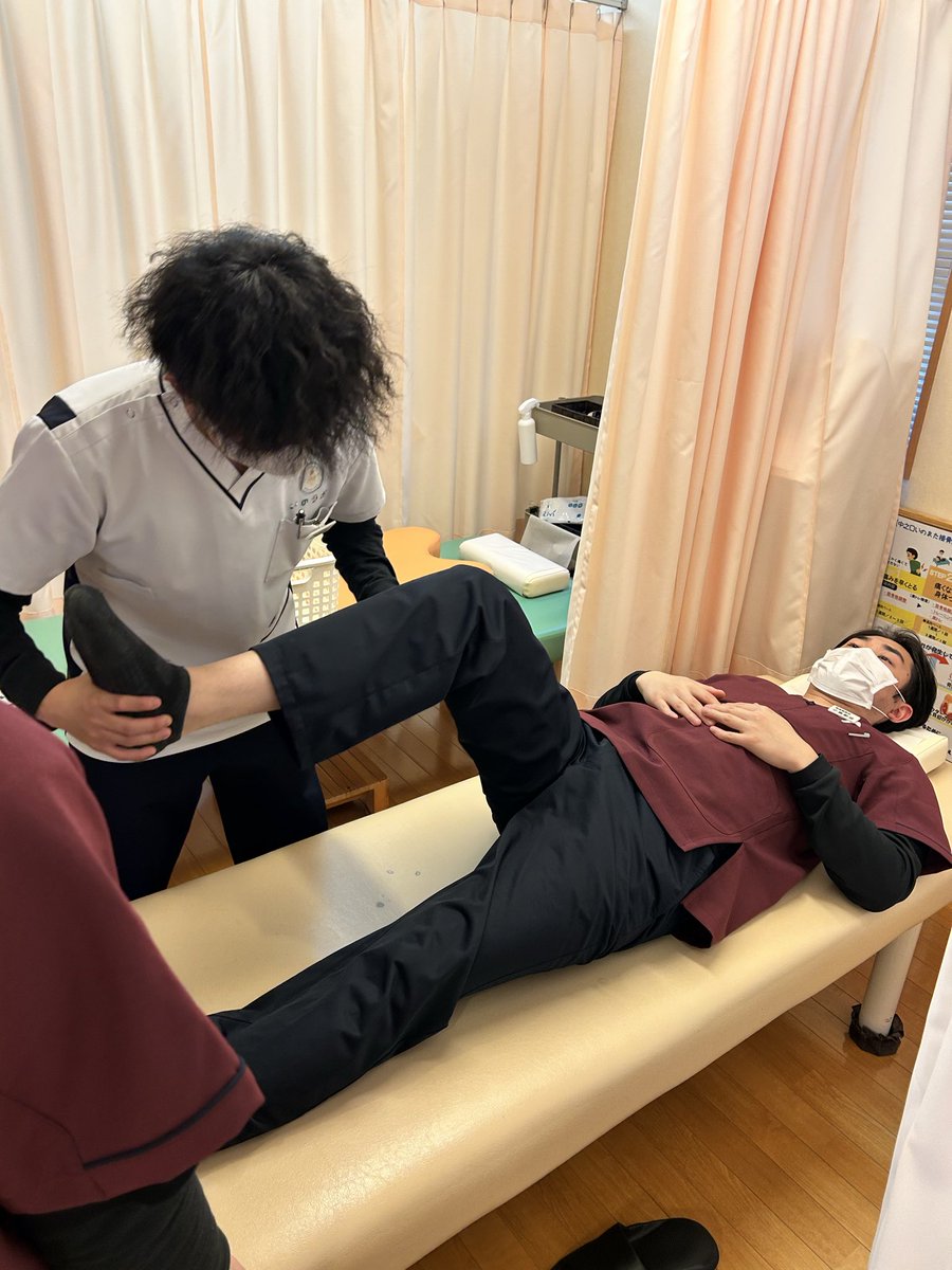 InolaboK025's tweet photo. #いのラボ接骨院グループ
新入社��達は日々学んでグングン成長中🌱 https://t.co/bIVkVm2W58