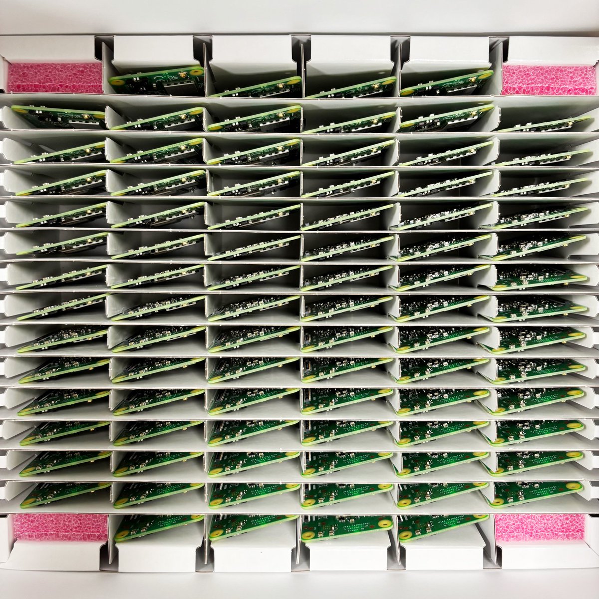 Open_Embed's tweet image. The EdgeLogix series RaspberryPi industrial controller are under full-speed manufacturing in our Shenzhen factory. 
#Industry40   #IndustrialIOT #INDUSTRY #AUTOMATION #PLC #EdgeComputing #codesys