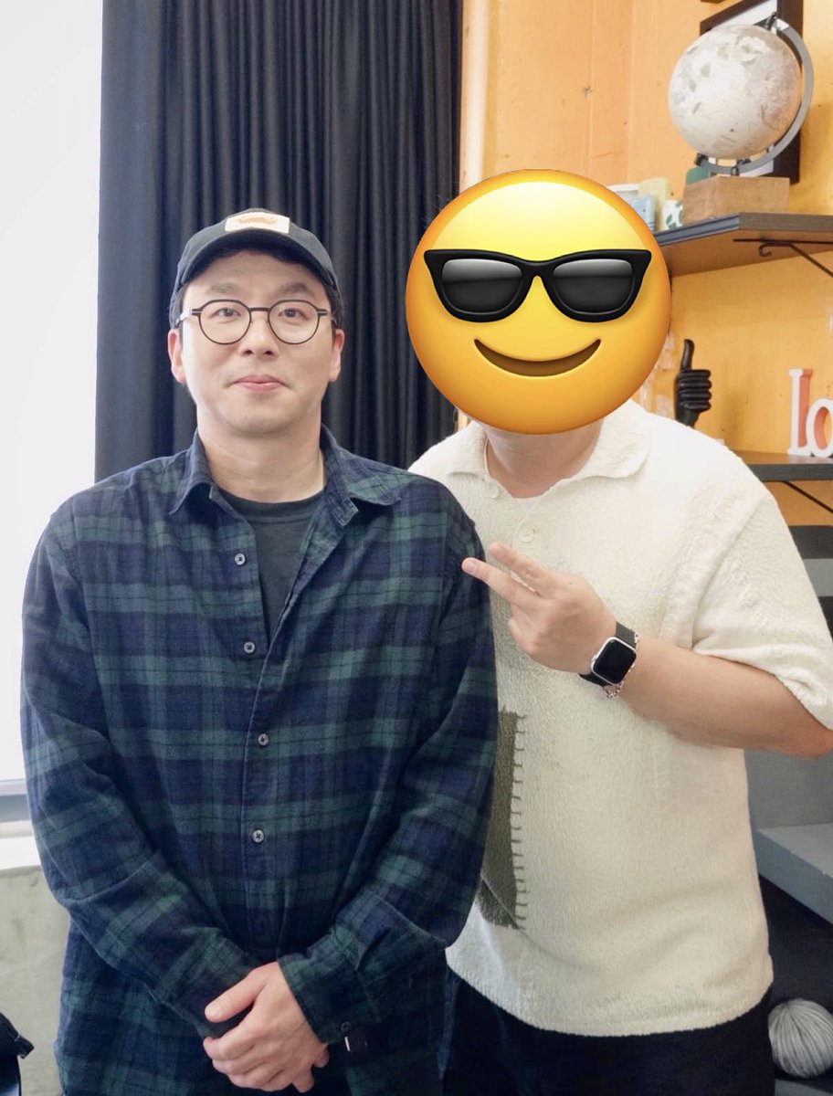 그냥 tweet media