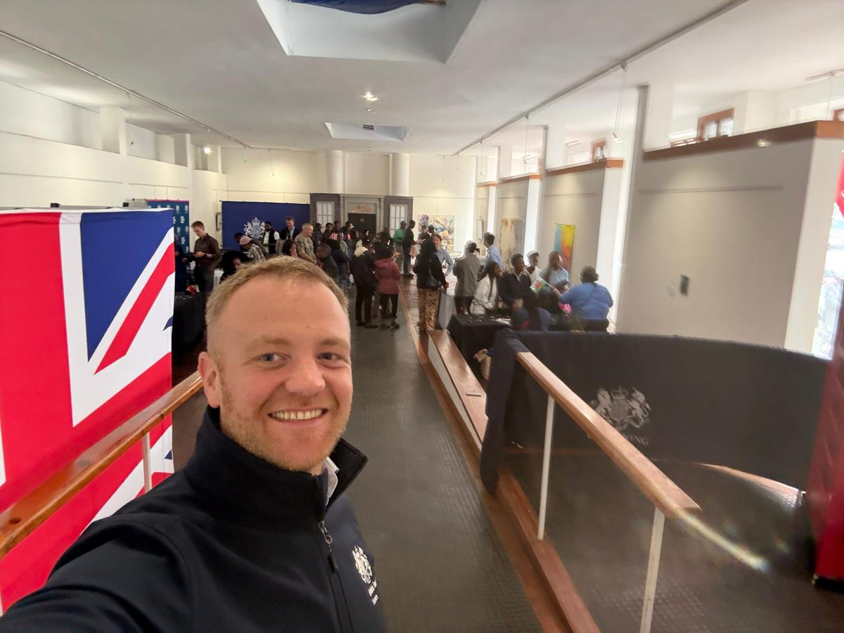 The doors are literally (and metaphorically) open!!

Come visit the UK at the National Gallery in Bulawayo - any time til 3pm!

<a href="/UKinZimbabwe/">UKinZimbabwe 🇬🇧 🇿🇼</a> #UKinBulawayo