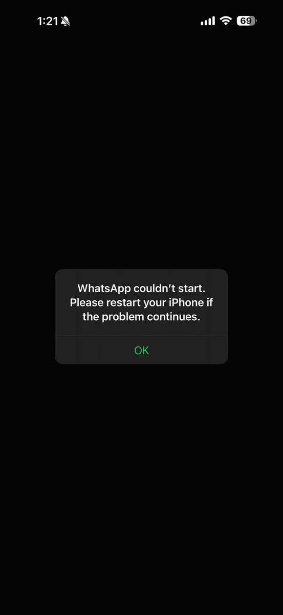 Shreyash_1802's tweet photo. Facing an issue on my iPhone: WhatsApp shows the error “Count start, please restart iPhone. If the problem continues…”
Tried restarting but the issue still persists. Requesting support from @Apple and @WhatsApp for a quick resolution. 🙏 https://t.co/pt2yuneCvn