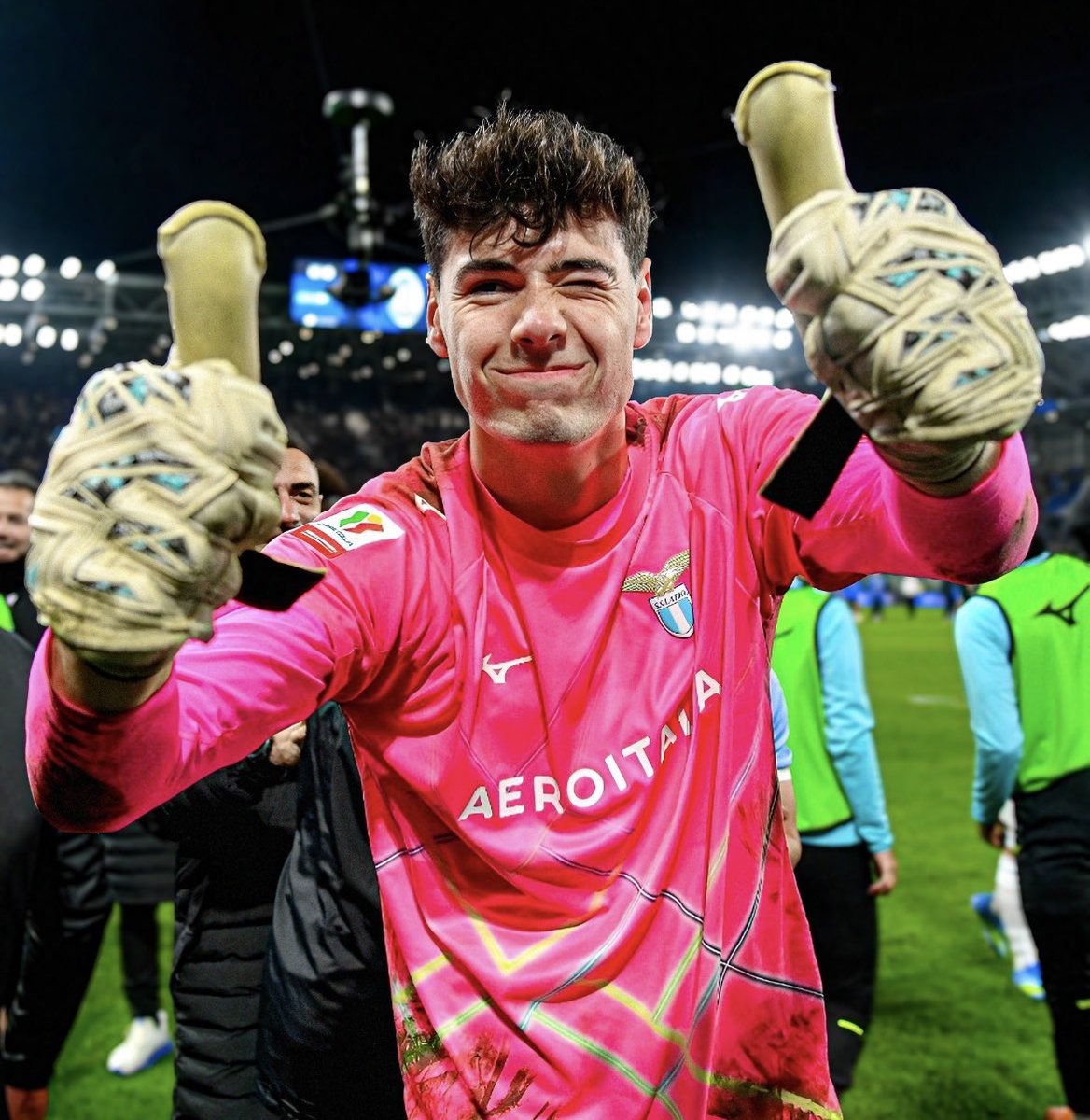 se a 21 anni, in una semifinale di coppa italia, pari 4 rigori su 5 e fai un autentico MIRACOLO al 95’ che tiene la gara sull’1-1 non puoi non essere un predestinato.

Speriamo che continui a lavorare con umiltà e che non si monti la testa, perché il potenziale è veramente alto.