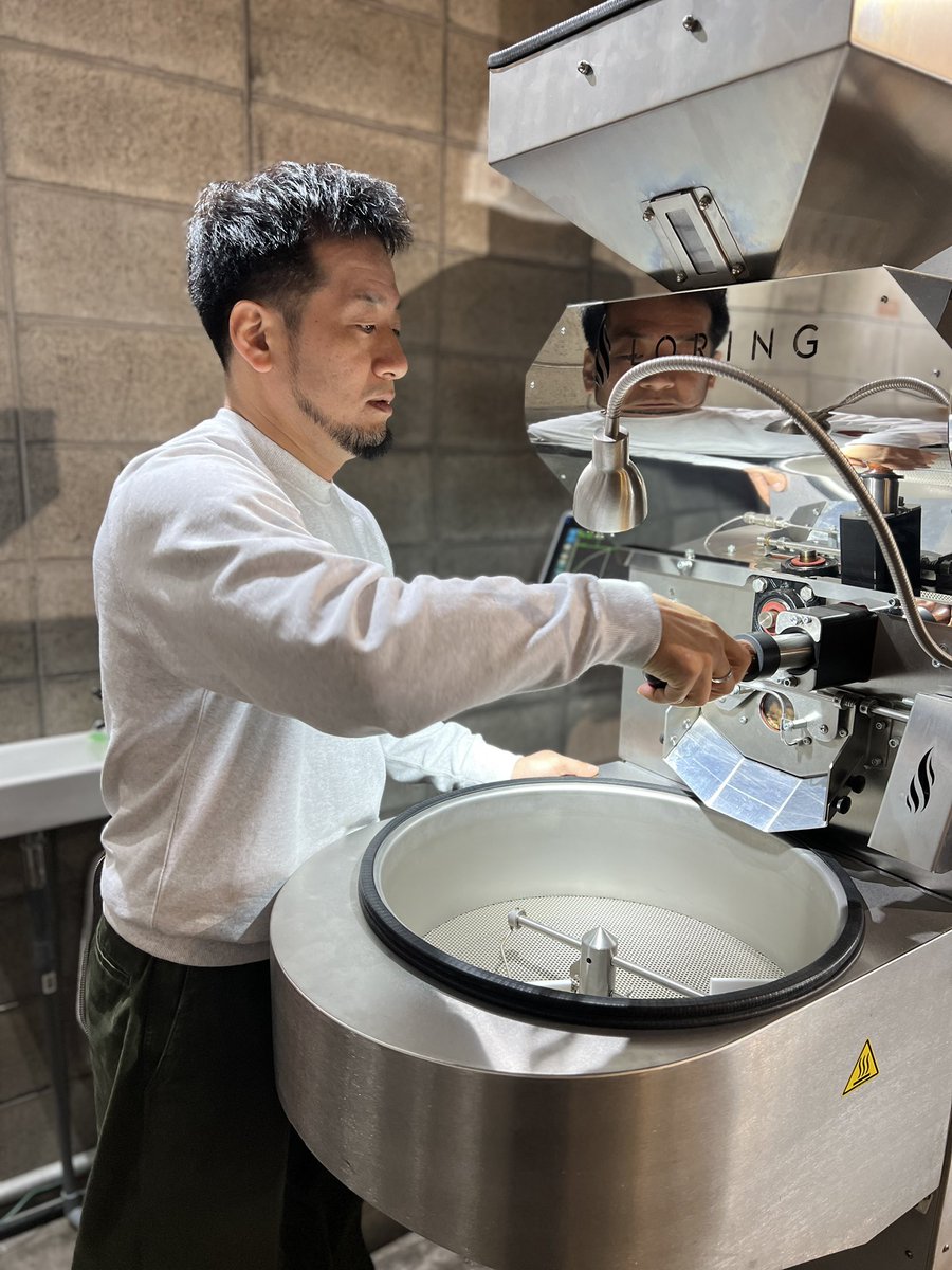 小倉ミッドナイト競輪の誘導前に焙煎を。
LORING S7 Nighthawkはやっぱり焼きやすい🔥しばらくは焙煎漬けになりそうだ🫘
#LORING
#S7Nighthawk
#北九州市中央卸売市場
#bennyscoffee
