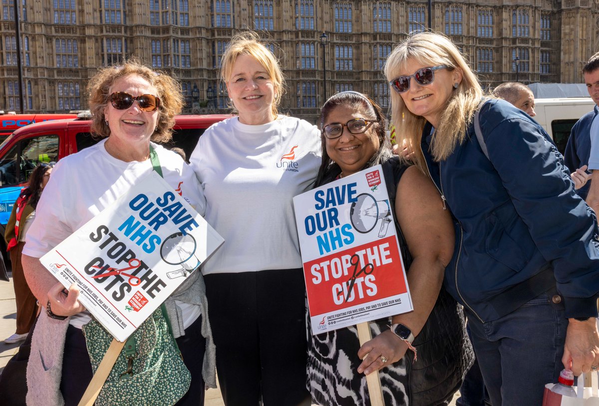 UniteSharon's tweet image. The #NHS is in danger of becoming an emergency only service. We know people are not accessing the NHS, even though they're in severe pain, because they don't think they are going to get an appointment in time.

Those that pay get treated, it's a disgrace!