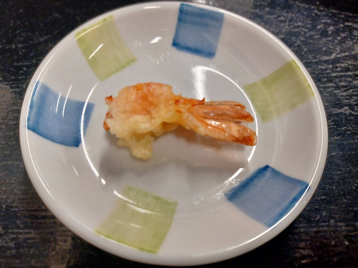 スグル tweet media