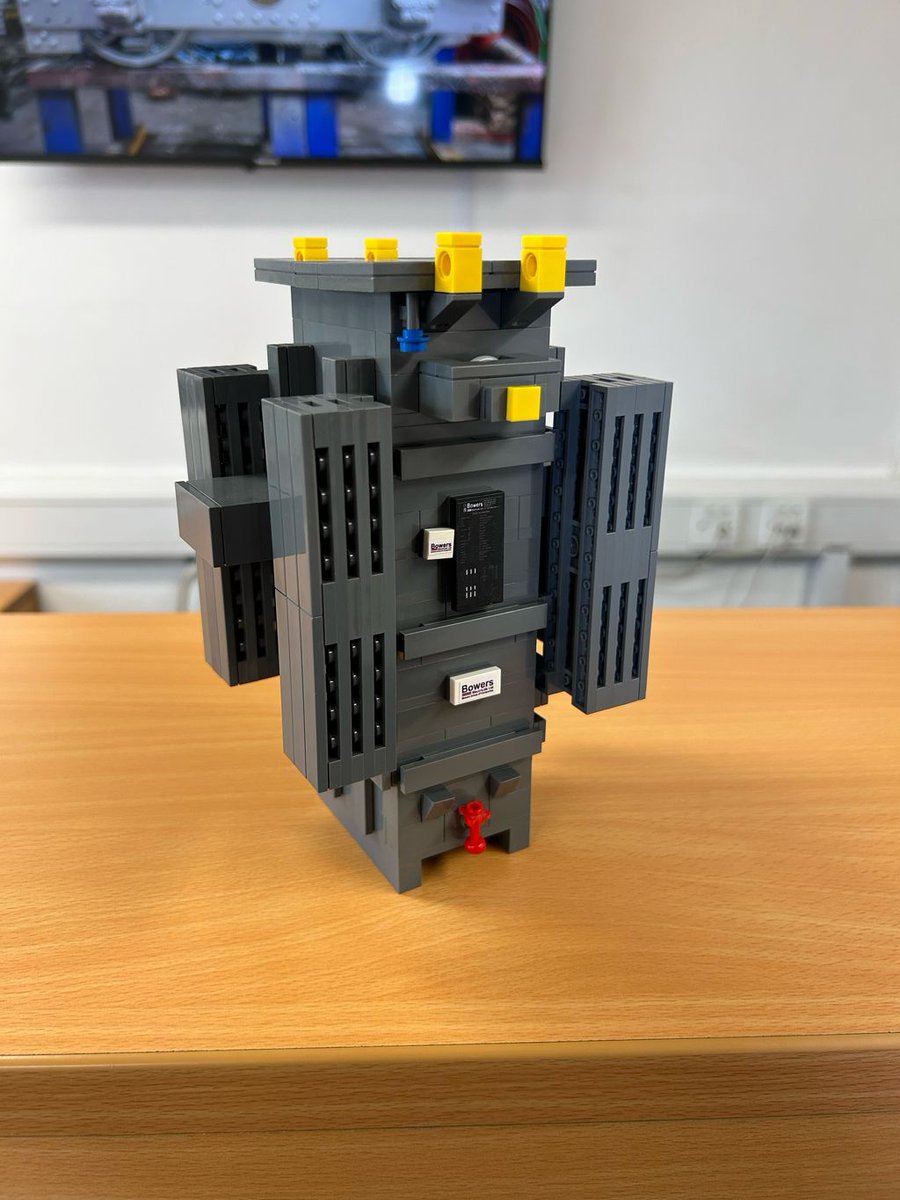 BowersElec's tweet image. Yes, that’s right, we made the LEGO Distribution Transformer happen…

FOR REAL!

How much would you pay for your very own one of these? 🤔 

#LEGO #Engineering #ProductDesign