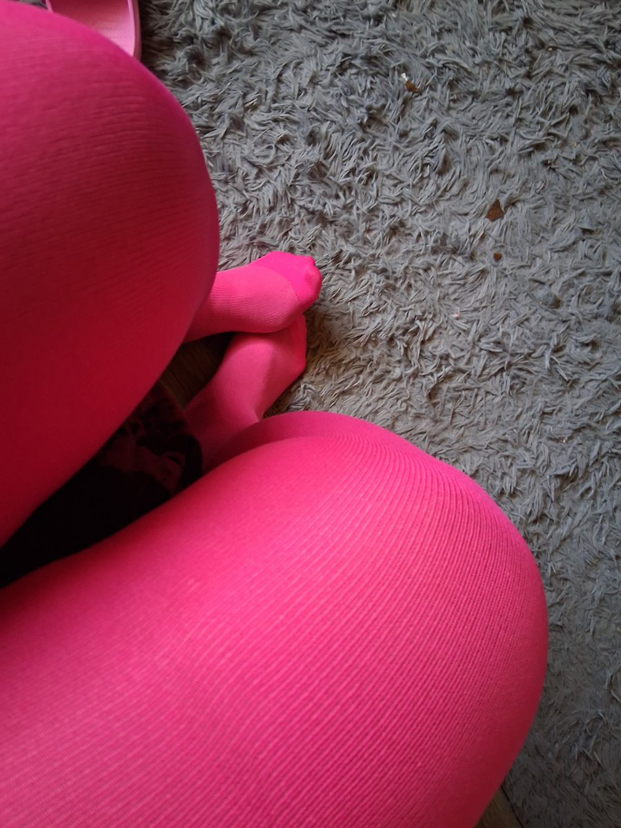 Princess Bee 🐝 tweet media