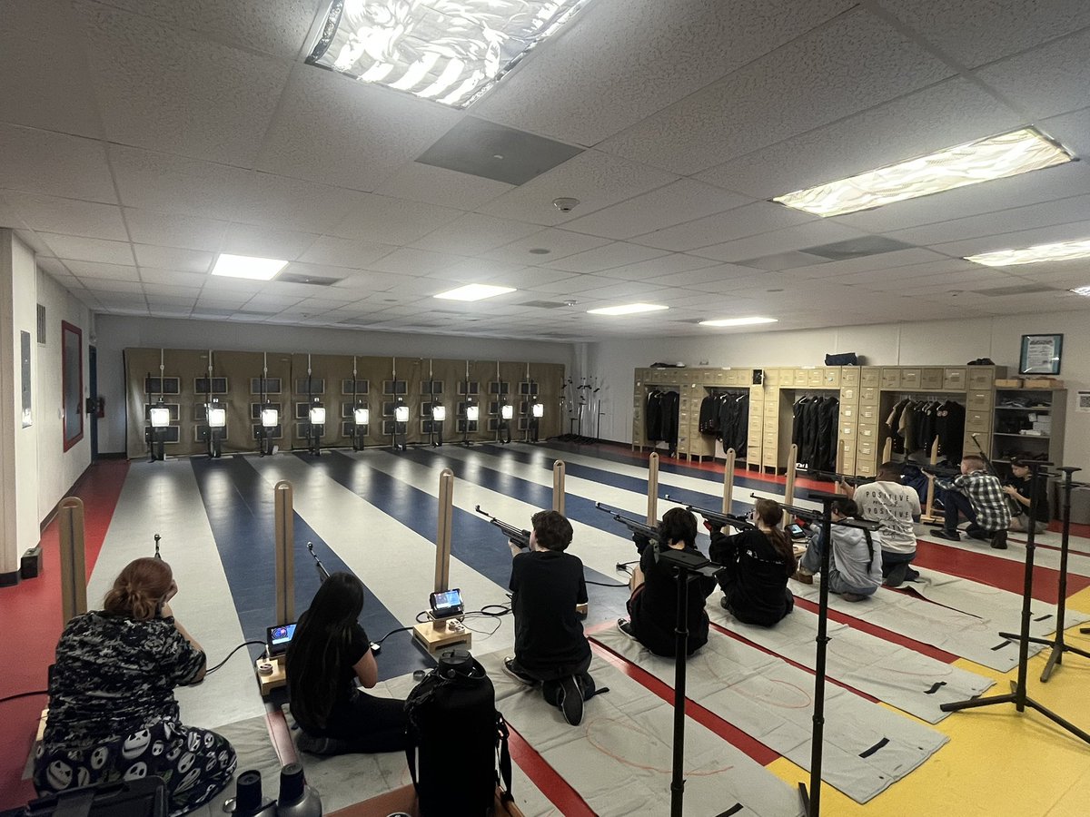 HHSMCJROTC's tweet image. Final match of the school year for our marksmanship team 🎯
Great effort all season—and a strong preview of what could be next year’s veteran squad. 🇺🇸