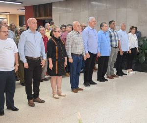 Miguel Díaz-Canel Bermúdez, participó este miércoles en el acto realizado en la sede de la organización partidista para respaldar el movimiento “Mi Firma por la Patria”, que se ha convertido en un llamado a cada cubano, ante la amenaza imperial.