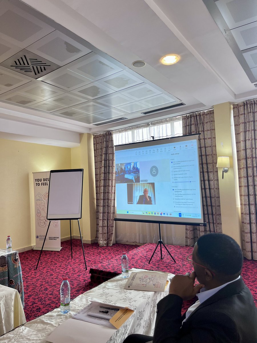 ohchr_caro's tweet photo. Tables rondes, présentations thématiques, échanges entre experts de 7 pays d'Afrique centrale : la 1ère journée de la consultation régionale sur la #JusticeTransitionnelle est en marche à Yaoundé !

Les travaux se clôturent demain. Restez connectés.
https://t.co/stU3TfO7BP https://t.co/7EFuzFAtEP