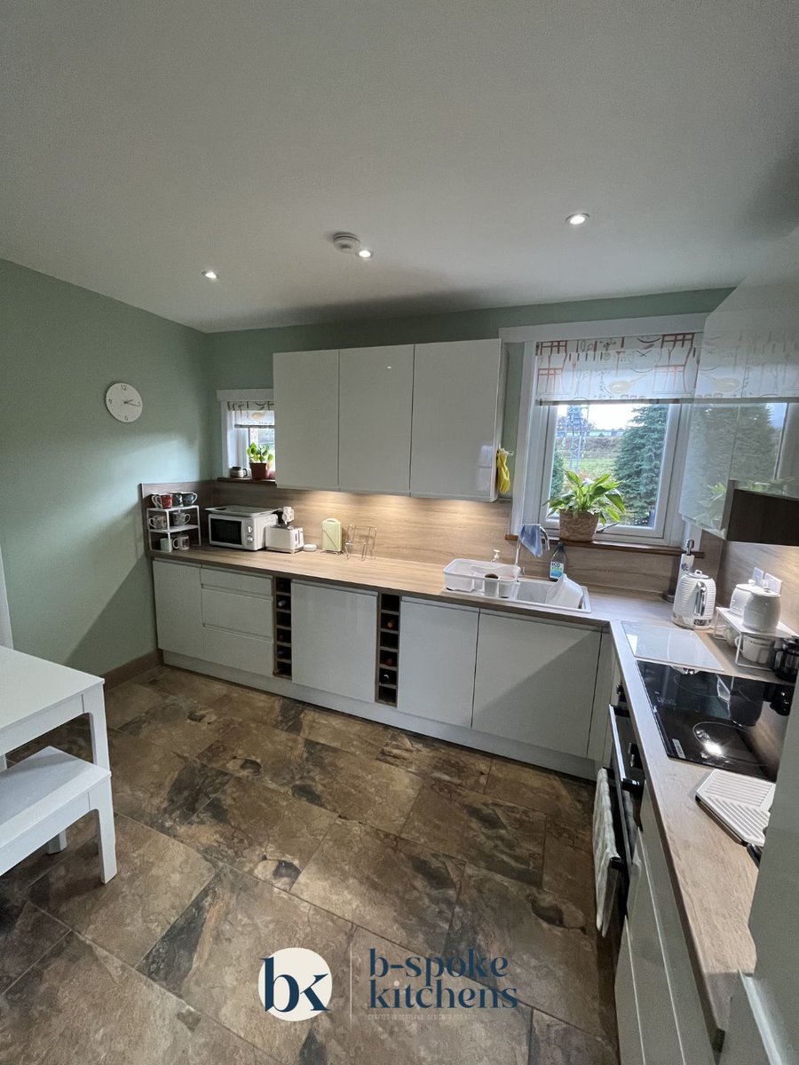 BSpokeKitchens's tweet image. A sunny day in Glasgow calls for brighter kitchens.

Here are 7 of our lightest, calmest spaces — all designed, made and installed by our in-house team.

#BSpokeKitchens #KitchenDesign #BrightKitchens