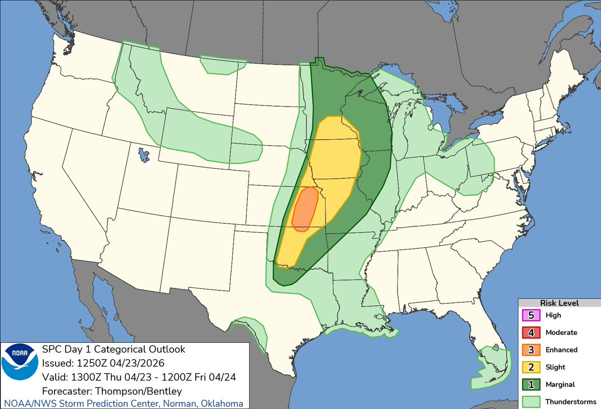 NWSSPC's tweet image. 7:52am CDT #SPC Day1 Outlook Enhanced Risk: later this afternoon/evening for eastern Kansas into extreme northern Oklahoma spc.noaa.gov/products/outlo…