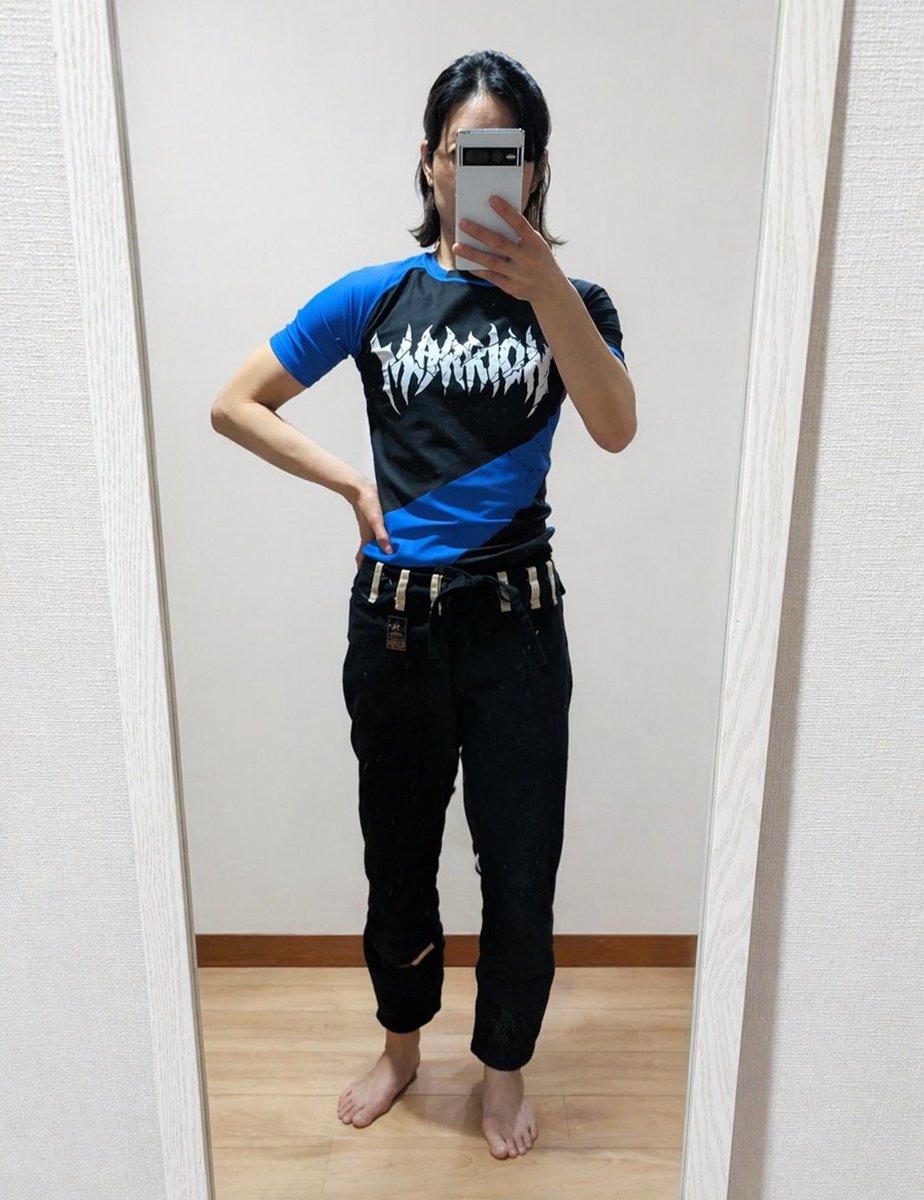 気分が乗らない日こそ
これ着る