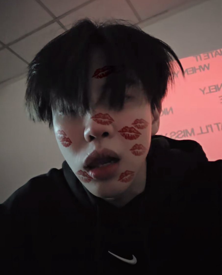 ᨳ° ꒰ เส้นเล็กต้มยำ °˖✧ || แอบชอบแฟนพี่ธีร์ 🎮🧸 tweet media