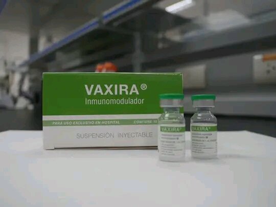 En Cuba se apuesta por la vida. Vaxira, vacuna contra el cáncer de pulmón, es una conquista de la ciencia cubana. Un reconocimiento al equipo de científicos que la desarrollaron ❤ #CubaSoberana #CubaPorLaVida
