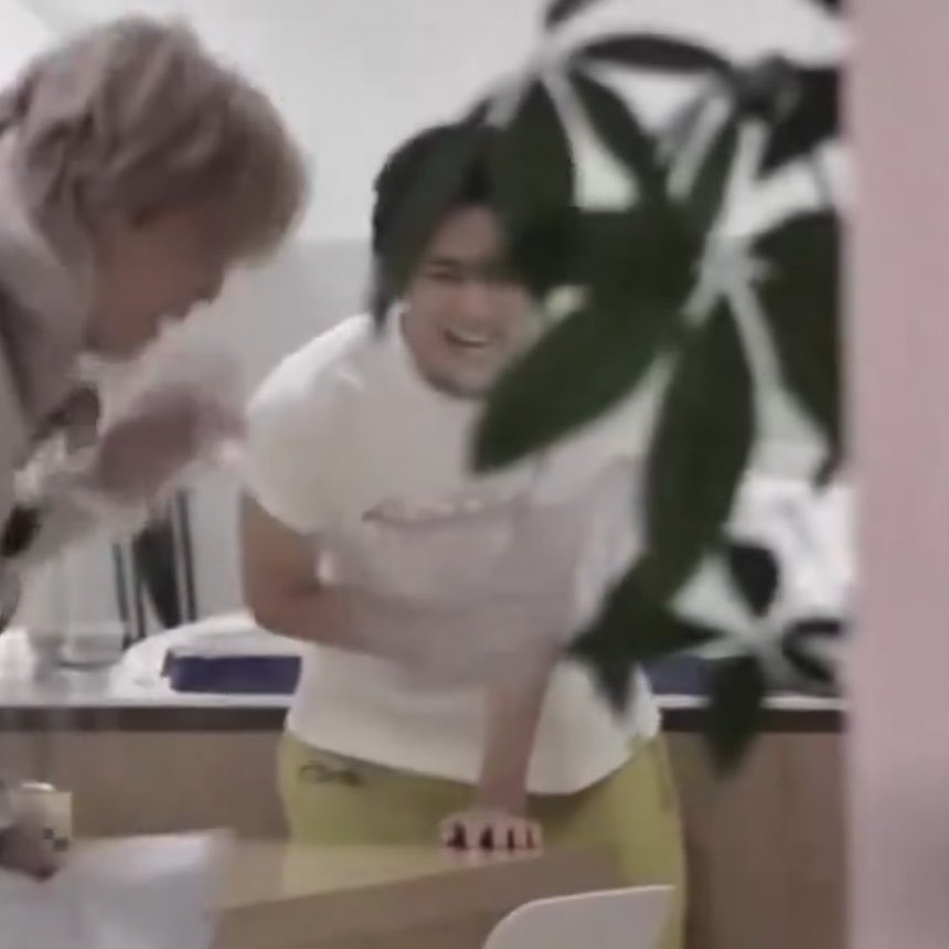 เอ๋ง tweet media