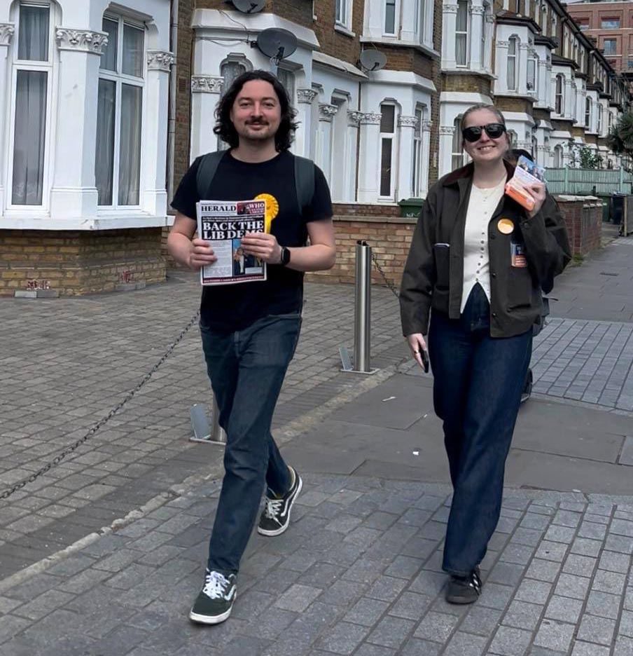 BushTelegraph_'s tweet photo. Local Lib Dem candidates Elsie and Fergus want your vote on May 7. Here's why: https://t.co/sohlvLjRCA https://t.co/jm8B5c35zj