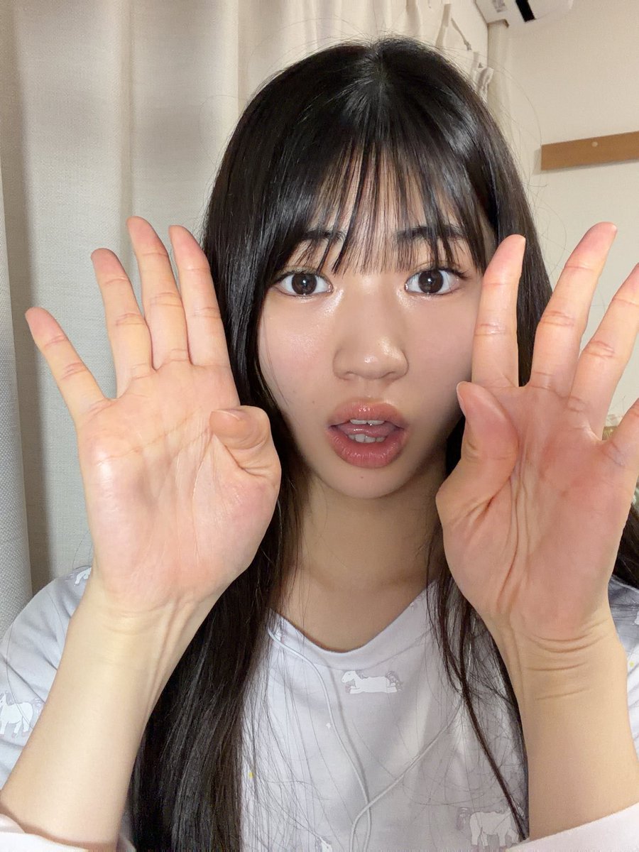 『みかよ』 左の写真、シンガマジックに似てるw 昔遊んでたなw🧸 おやすみ😘 #YMTK