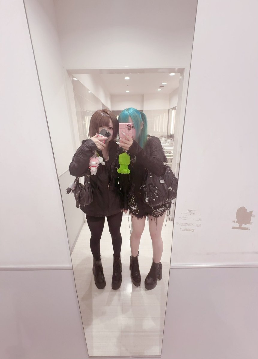るな tweet media