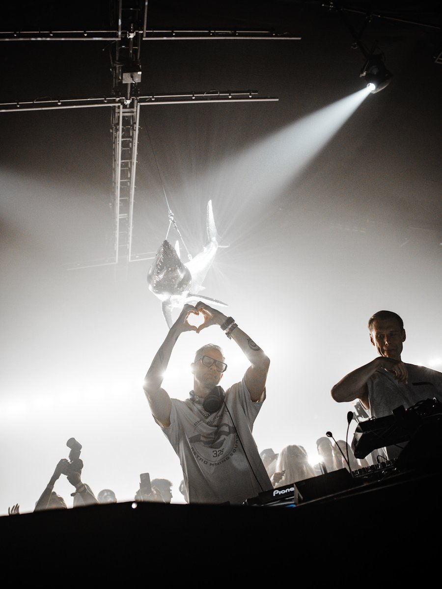<a href="/coachella/">Coachella</a> Weekend 2 🎡
b2bs with <a href="/ArminvanBuuren/">Armin van Buuren</a> both Friday and Saturday. Didn’t slow down once. Thanks for bringing it with us. 💪
