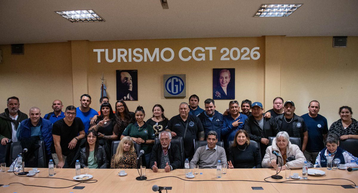 SALCoLocutores's tweet image. SALCo PRESENTE ✊

Ayer participamos de la primera reunión de la Secretaría de Turismo de la CGT en Azopardo.

Seguimos fortaleciendo el trabajo conjunto y la organización sindical.

#SALCo #CGT #Sindicalismo