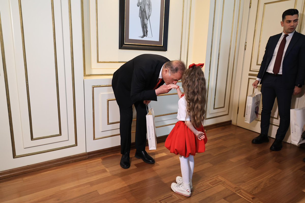 Nuri Aslan tweet media