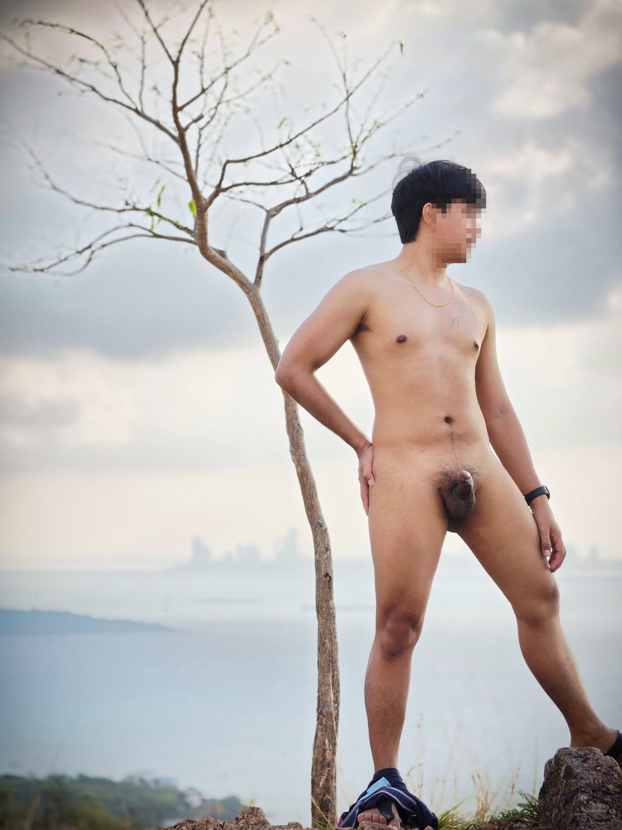 ยิ่งสูงยิ่งเสียว🤫
#อยากไปทะเล
📷 <a href="/Bazelittle1/">Baze_Little</a>