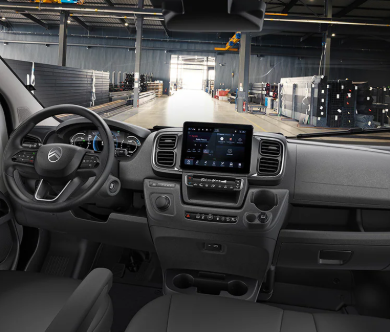 AutosTorrent's tweet photo. Tu jornada y tu espacio se empiezan a entender de la mano de la #CitroënJumper🚐💫

No es solo un vehículo profesional, es una herramienta que trabaja contigo en cada momento del día➡️desde cargar con todo lo que necesitas hasta desplazarte con total comodidad con #AutosTorrent🚗 https://t.co/DEmCtMlc1s