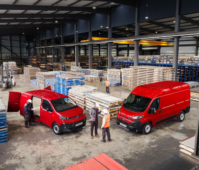 AutosTorrent's tweet photo. Tu jornada y tu espacio se empiezan a entender de la mano de la #CitroënJumper🚐💫

No es solo un vehículo profesional, es una herramienta que trabaja contigo en cada momento del día➡️desde cargar con todo lo que necesitas hasta desplazarte con total comodidad con #AutosTorrent🚗 https://t.co/DEmCtMlc1s
