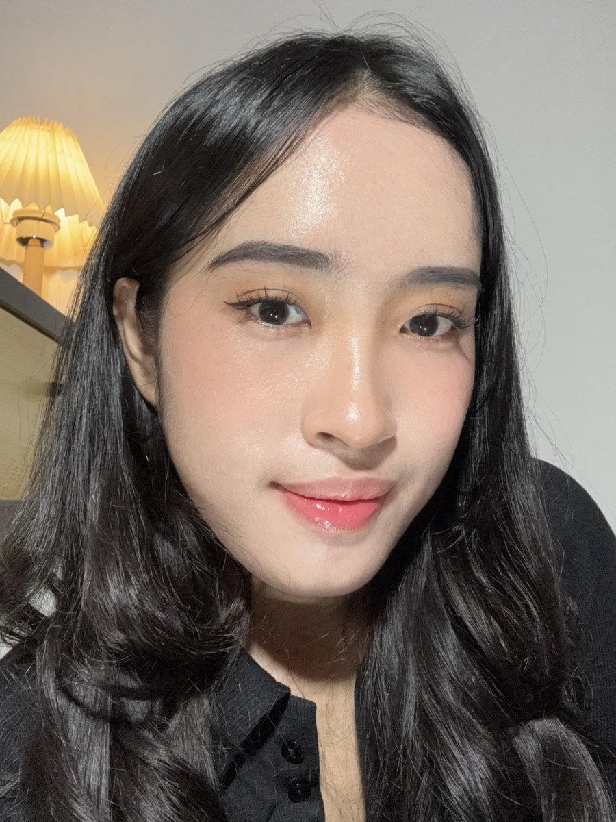 nessa🍍 tweet media