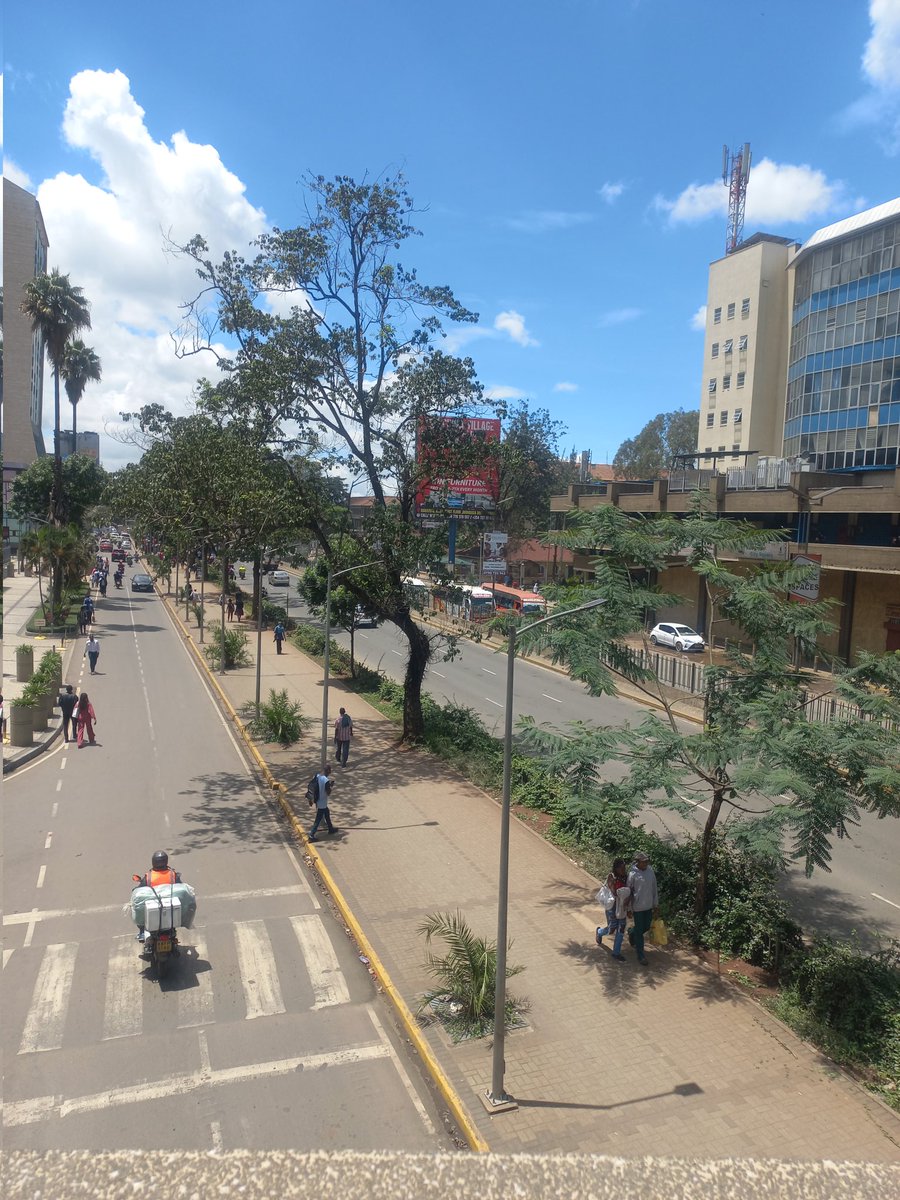 MbariziSharon's tweet image. From chaos to hustle to hidden gems.
Nairobi CBD has it all.
If I wrote a book about it,what would you call it?
#Nairobi