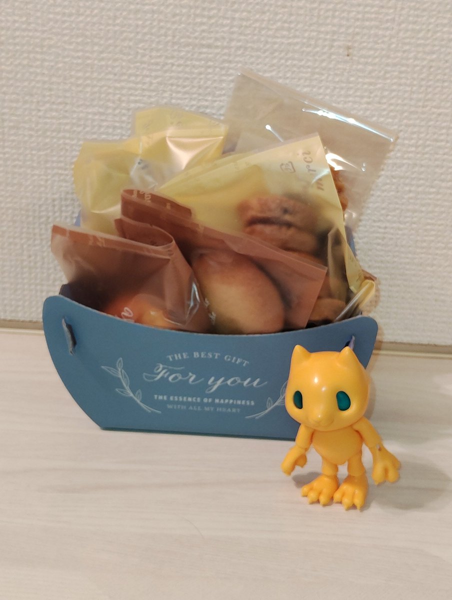 カナリア tweet media