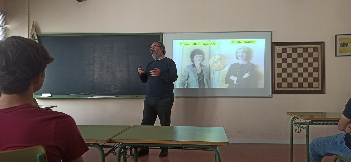 LluisMontoliu's tweet image. Ayer estuve visitando el @IESAlameda invitado por Raquel Horcas, profesora de biología, y les hablé de #CRISPR a los y las estudiantes de 2° de bachillerato. Una visita muy agradable. Muchas gracias por vuestro interés y por la atención prestada! 
educa2.madrid.org/web/centro.ies…