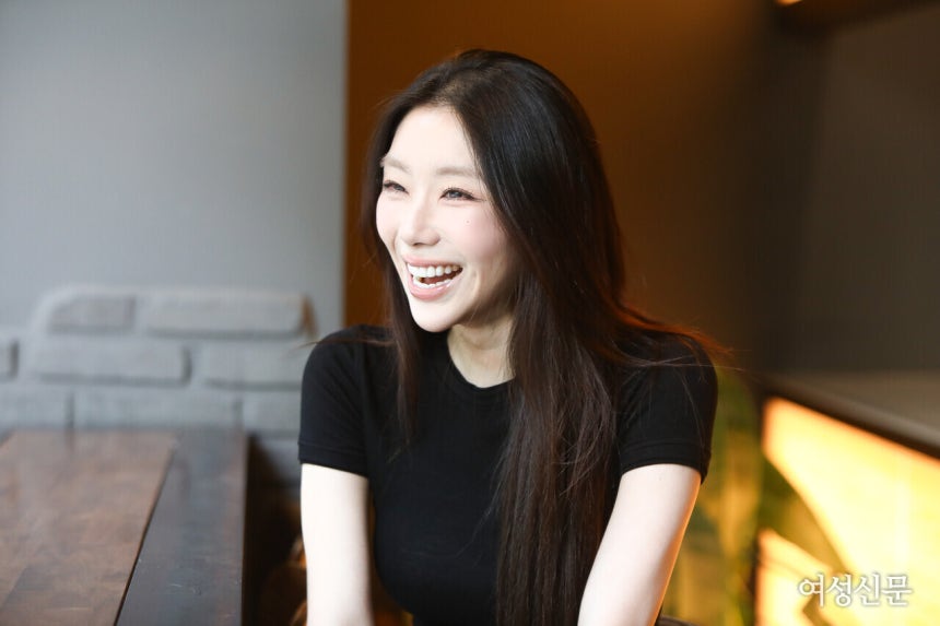 질려 tweet media
