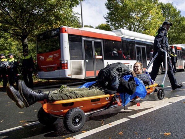 Niels Ahob2 tweet media