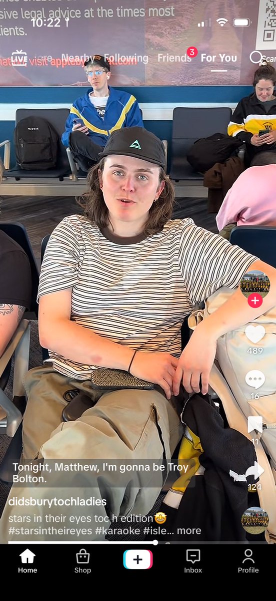 meg 🪐 tweet media