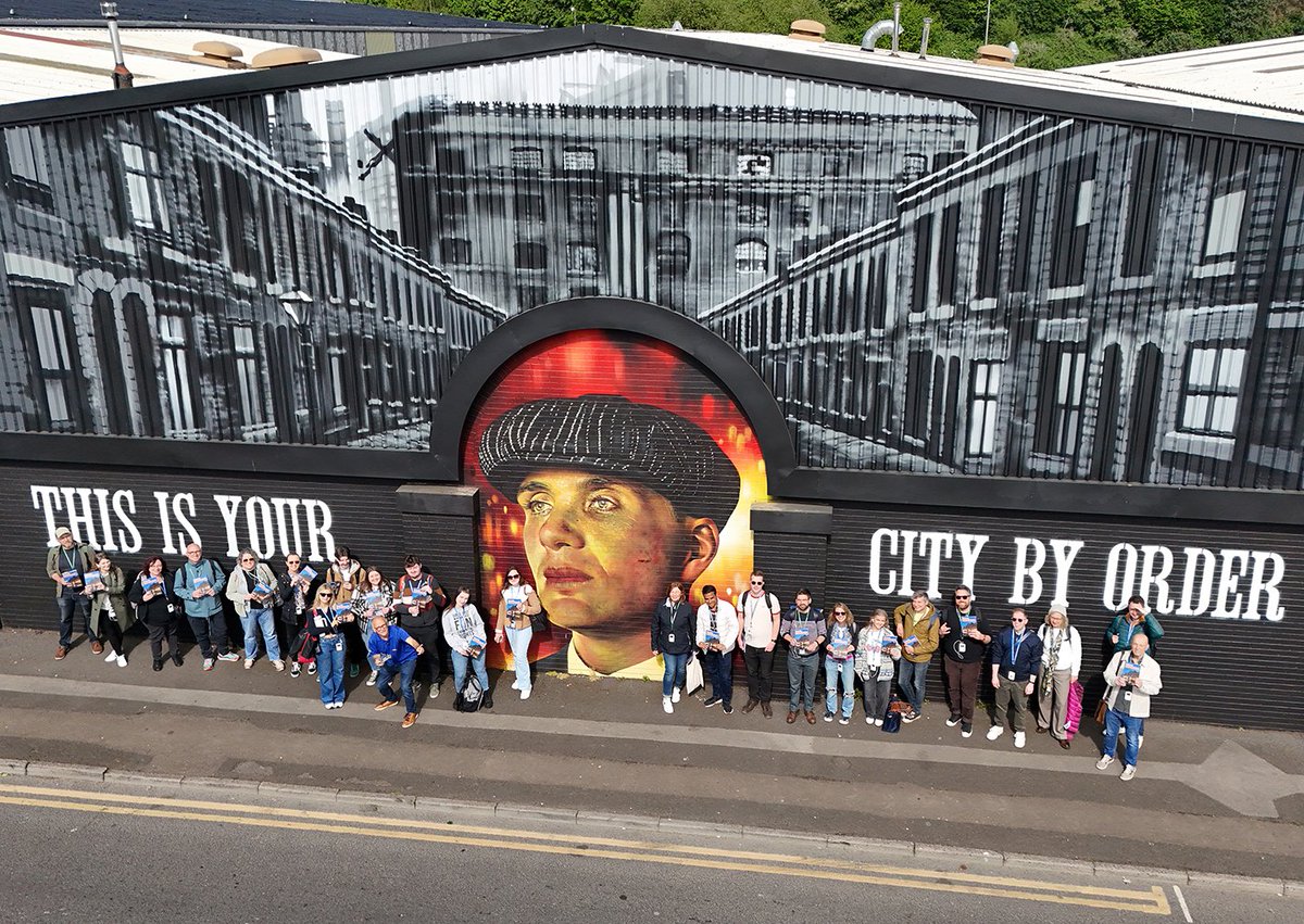 PositivelyBrum's tweet photo. We have 3 great tours of the city  this weekend. Sat Am - street art of Digbeth and more. Sat PM City centre. Sun PM - Jewellery Quarter. Tickets: https://t.co/ipRfly6pgt @BhamCityCouncil  @OldStationSt @WhatsOnBrum @brumbirmingham @LibraryofBham @digbethestate @WSwanDigbeth https://t.co/IiwCG4U2H9