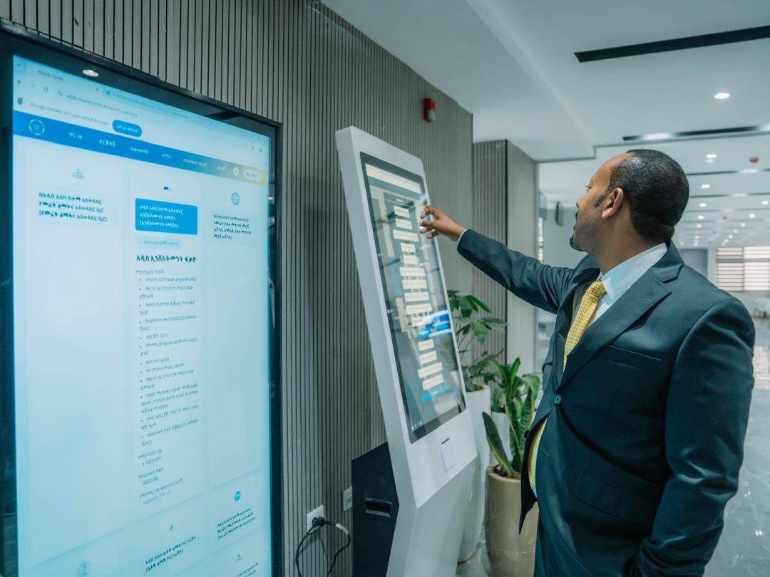 ebczena's tweet image. The future of healthcare isn’t just digital, it’s intelligent.  Integrating AI into clinical practice is redefining how we understand, diagnose, and treat. The brain-tech frontier is officially here. #Ethiopia #HealthTech #MedicalAI #DigitalHealth #EBC 
ebc.et/english/Home/N…