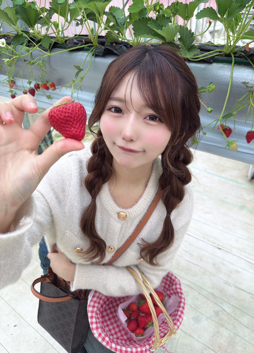 君乃 あう tweet media