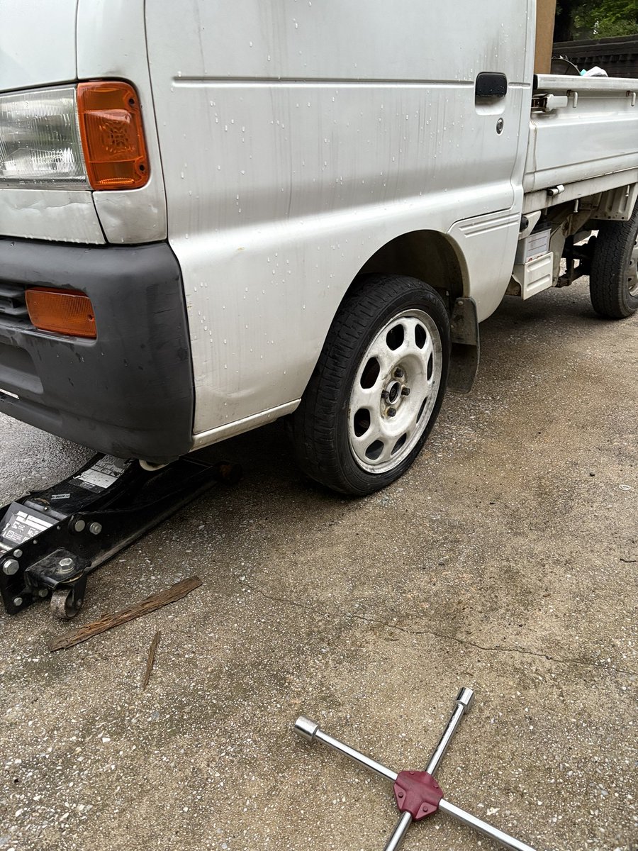 軽四ナイト見に行く車変えようかな？