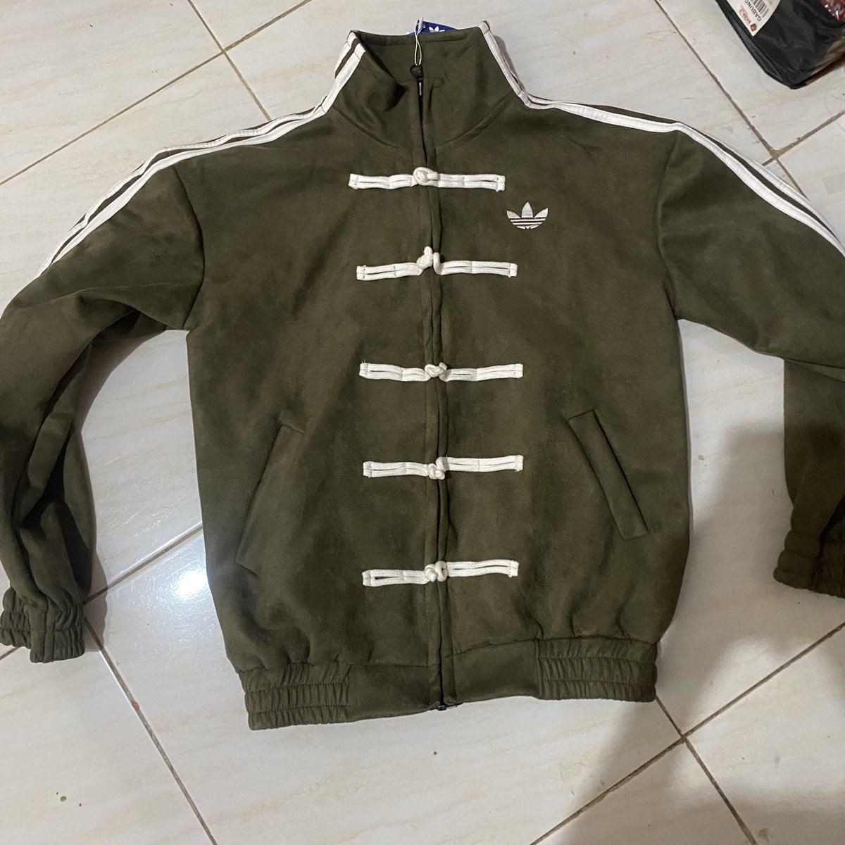 popslikesugar's tweet photo. Ada yg mau? Fake 150k can nego ampe deal https://t.co/V0h5cKjpDd