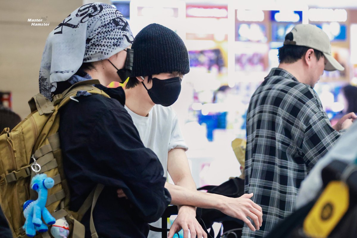 MasterHamster tweet media