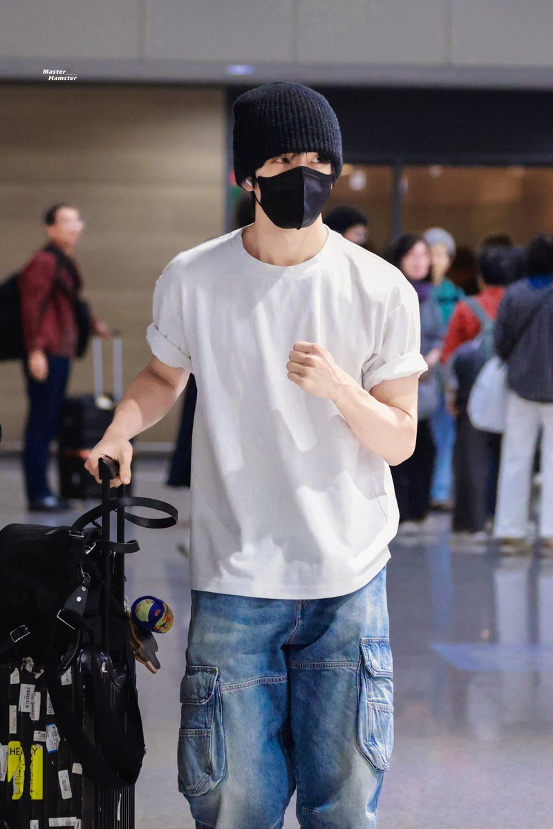 MasterHamster tweet media