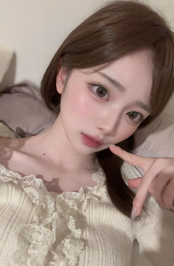 LuisV_tt's tweet image. さいきん( ՞ ᴗ  ̫ ᴗ՞)⤵️⤵️

LARME de LAPIN様からステキな千鳥柄×リボンのiPhoneケース頂いて毎日使ってる꒰ᐡ⸝ɞ̴̶̷ ·̮ ɞ̴̶̷⸝ᐡ꒱🎀✧︎

#larmedelapin #gift