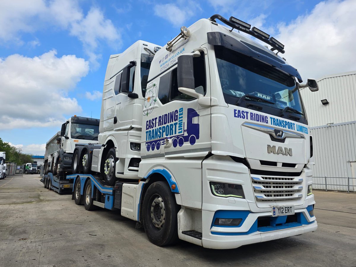 RidingTransport's tweet image. One of our deliveries for this morning all loaded on the back of our #MAN. @mantruckandbus #Haulage #Delivery #HGV #UKWide