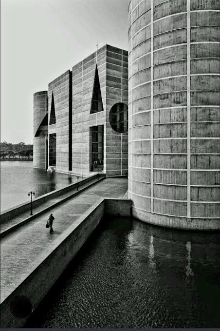 kotishomaj's tweet photo. Brutalism was made for a nation like Bangladesh. It fits our landscape and climate so well. https://t.co/19h5slmgdZ