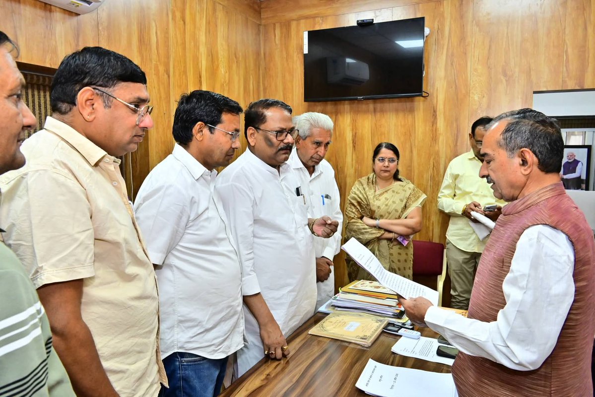 madanrrathore's tweet image. आज भाजपा प्रदेश कार्यालय में विभिन्न क्षेत्रों से पधारे देवतुल्य कार्यकर्ताओं से आत्मीय मुलाकात का अवसर प्राप्त हुआ।
.
#PeopleFirst