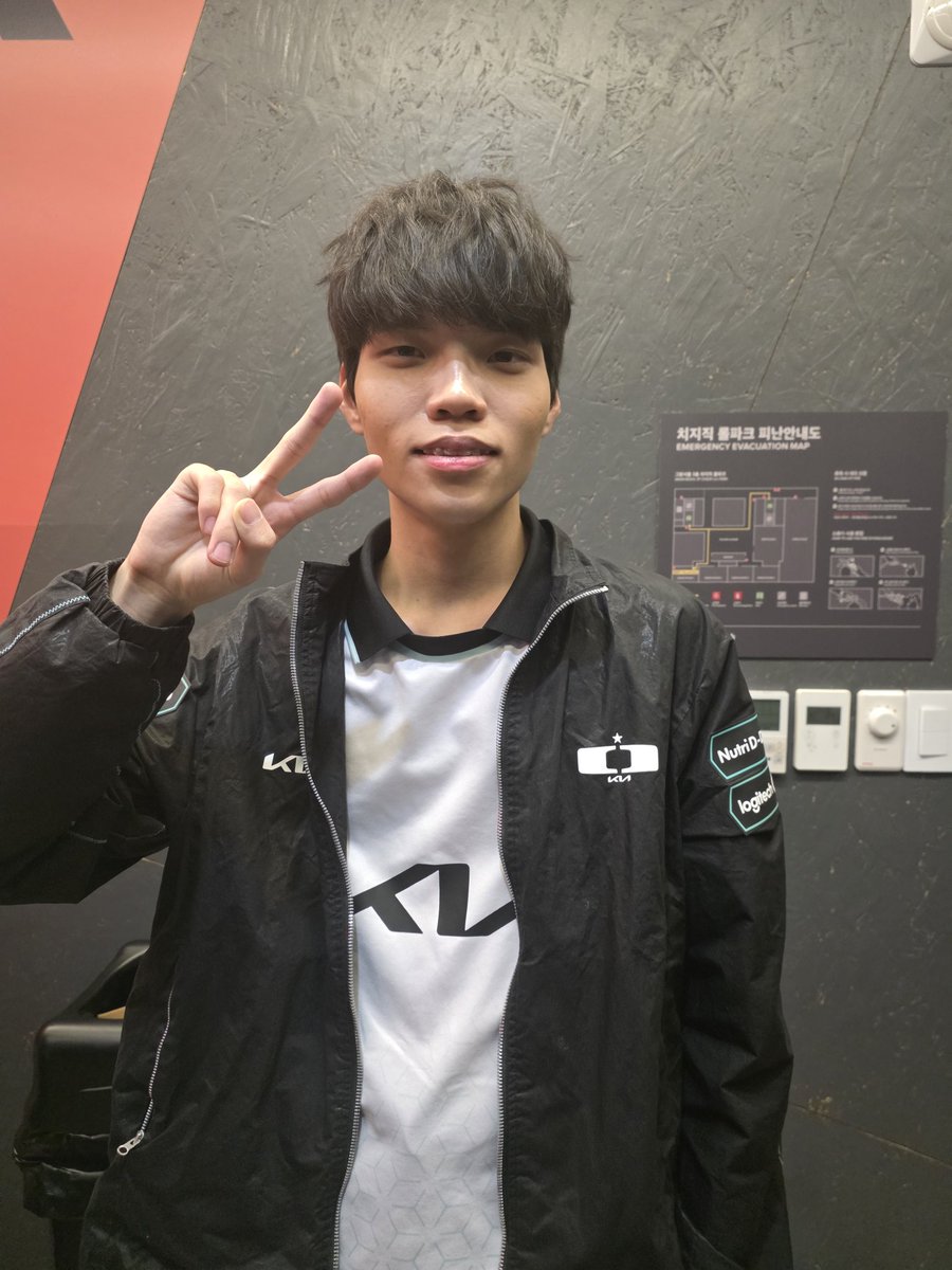 (260423) 경기 후

#dpluskia #dkshowmaker #dklucid #dksiwoo #dksmash #dkcareer