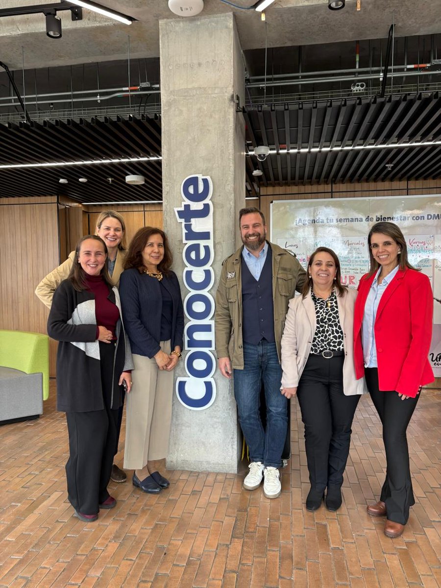 WorldPhysio1951's tweet image. Touring facilities, engaging students and highlighting the role of @AscofiColombia in strengthening the #Physiotherapy profession during a visit to @URosario School of Medicine &amp;amp; Health Sciences — the only programme in the Americas accredited by World Physiotherapy. #GlobalHealth