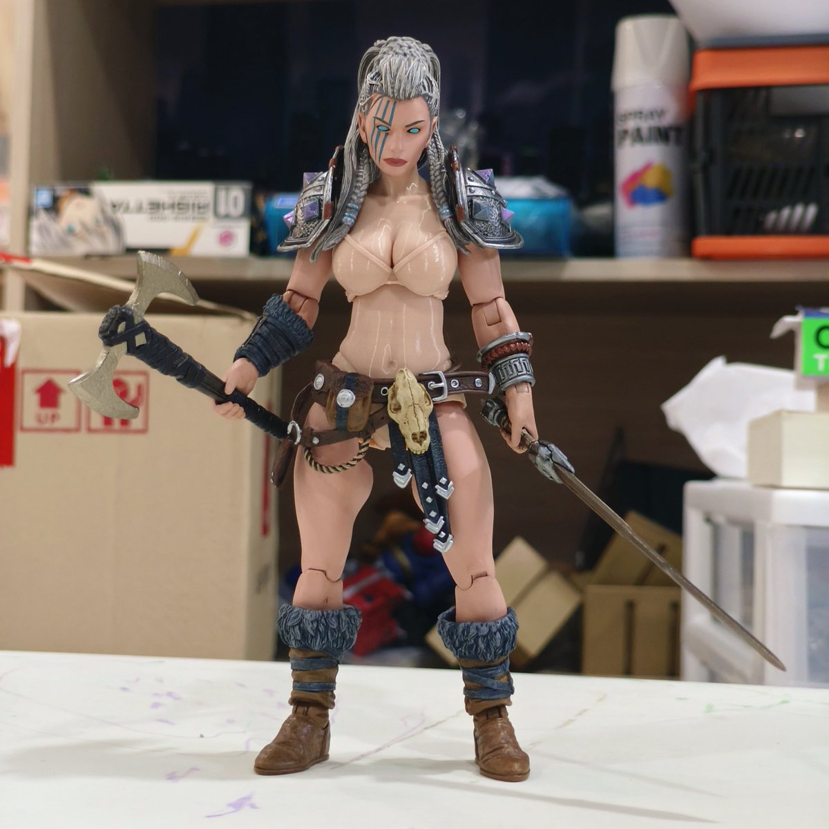 WHanshin's tweet photo. Neve body 1st prototype.
Increased the size of my torso by 15% and it worked!!
I had to adjust sockets accordingly to match her limbs thou.

#mythiclegions
#ファンタジーフィギュアで遊ぼう https://t.co/G8MG8lzJUW